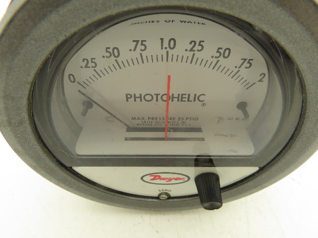 Dwyer A3002 Photohelic Pressure Switch/Gauge Range 0-20" w.c.