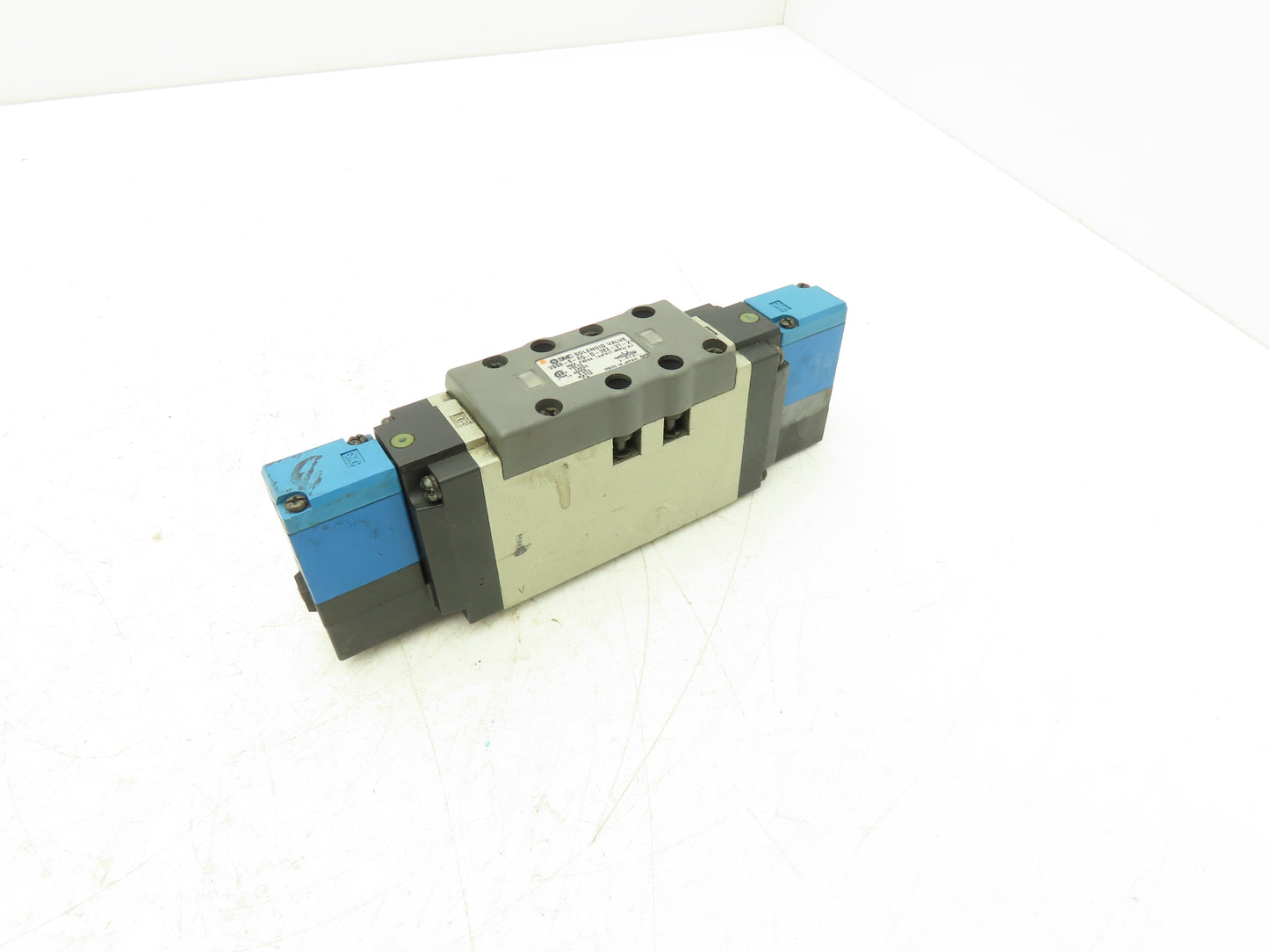 SMC VSS8-6-FG-D-3EZ-V1-X1 Pneumatic Air Solenoid Valve