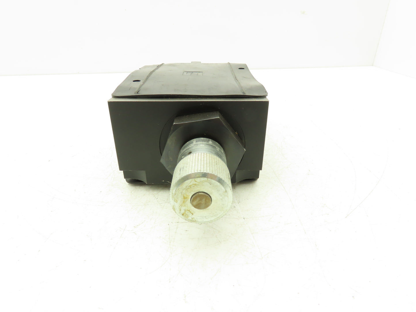 Parker FM6F-20DB Hydraulic Flow Control Throttle Check Valve D08
