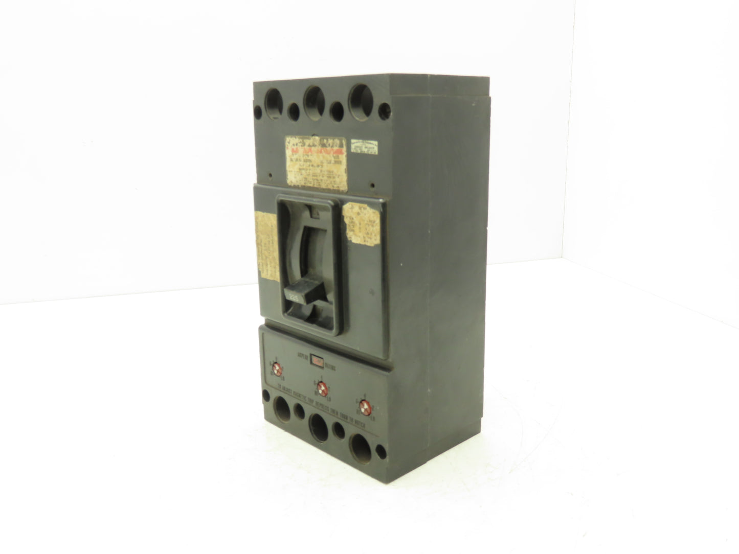 Westinghouse JA3225W 3-Pole Circuit Breaker 225A 600VAC Magnetic Trip