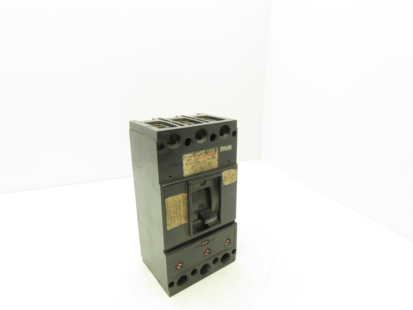 Westinghouse JA3225W 3-Pole Circuit Breaker 225A 600VAC Magnetic Trip