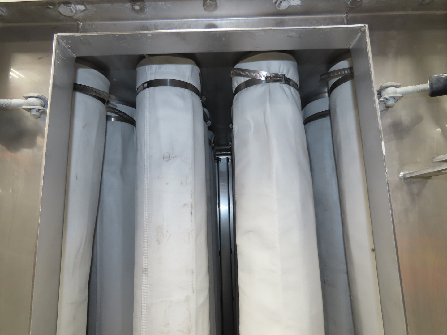 Fuji NMT-16 Fujiclon Dust Collector Baghouse NM 16 Filters Stainless 36x36x63"