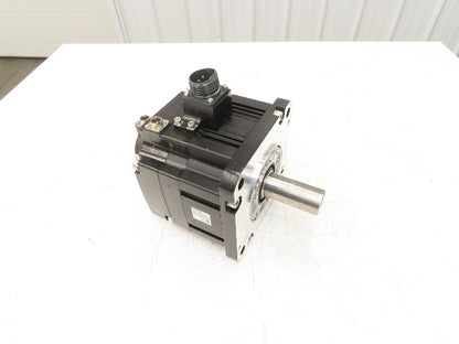 Mitsubishi HF204BS AC Servo Motor 2kw 132V 3PH 3000rpm  -Plug Damaged-