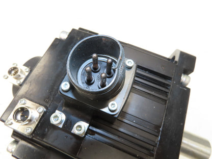 Mitsubishi HF204BS AC Servo Motor 2kw 132V 3PH 3000rpm  -Plug Damaged-