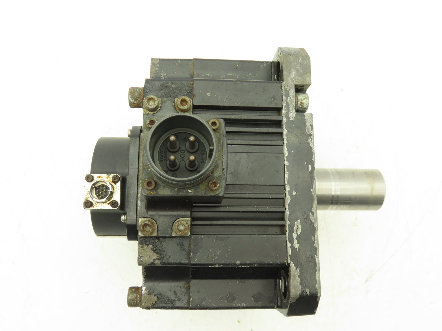 Mitsubishi HF204S AC Servo Motor 2kw 132V 3PH 3000rpm - Encoder 0SA105S5A