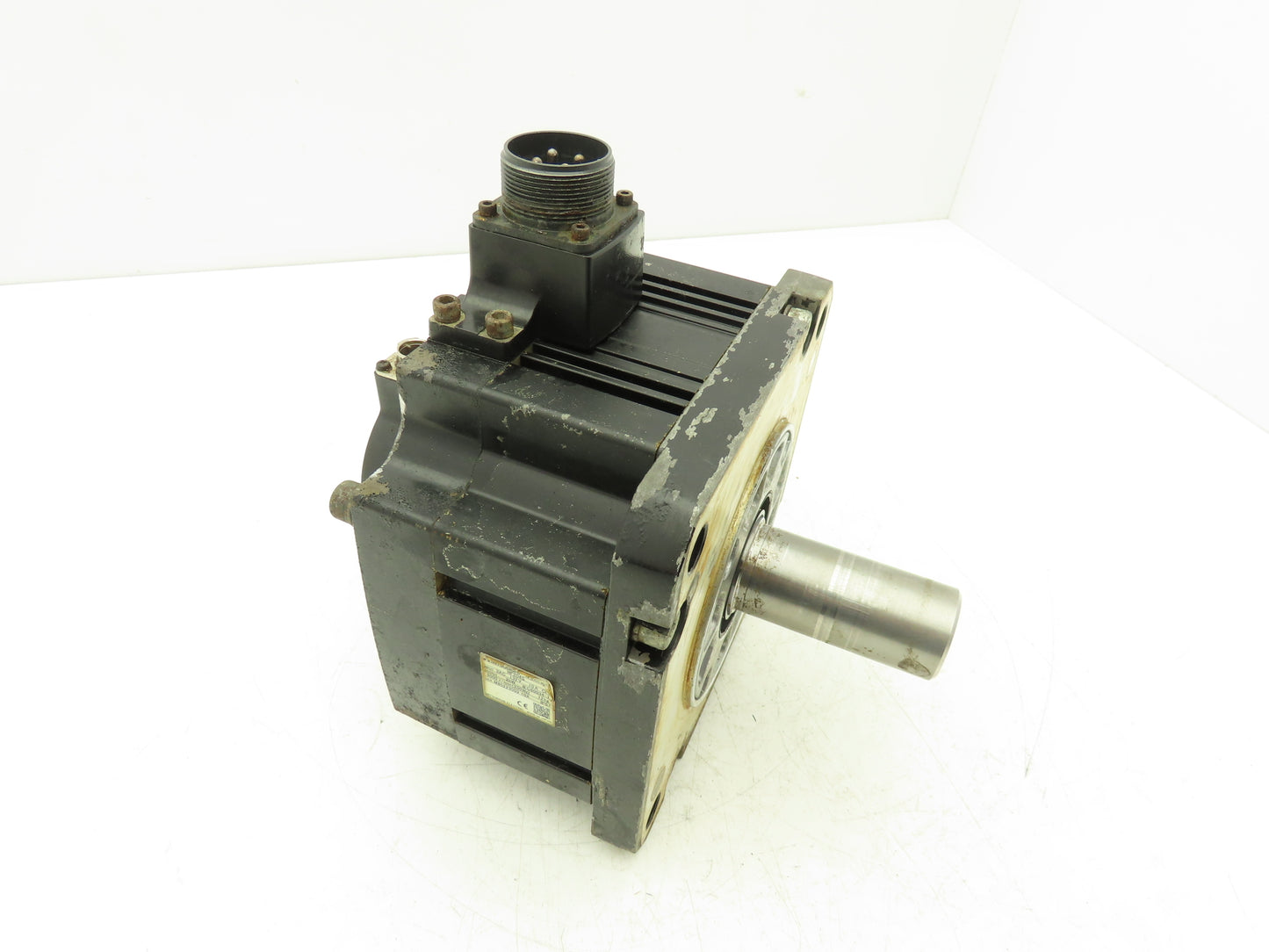 Mitsubishi HF204S AC Servo Motor 2kw 132V 3PH 3000rpm - Encoder 0SA105S5A
