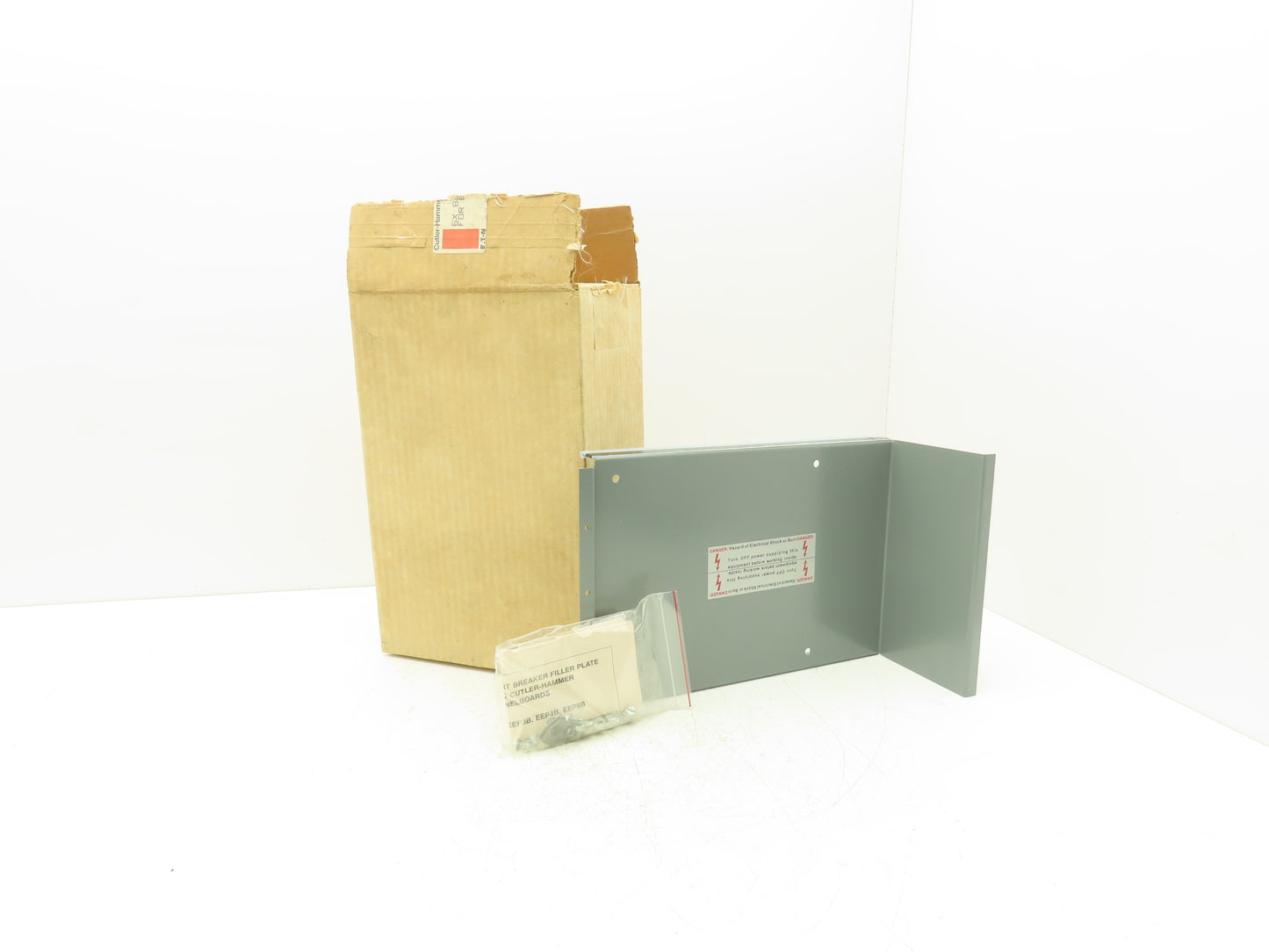 Eaton Cutler Hammer EEP6B 6X Blank Filler For Breaker Only Type EE