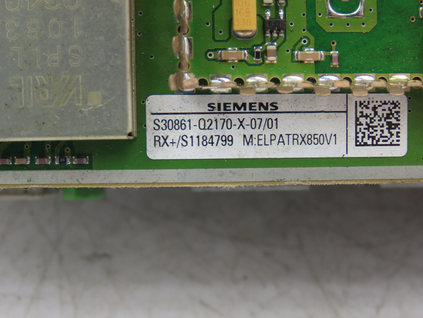 Siemens S30861-U2328-X-H2/01 Telecommunications RF Radio Module Unit