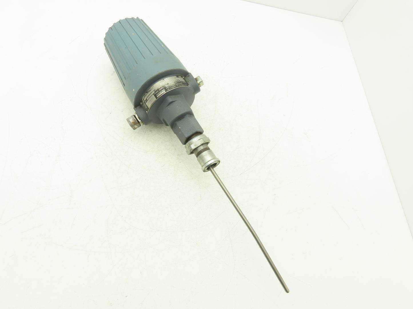 Foxboro E94-Q23L Temperature Transmitter 50-150°F 30vdc Haz Loc 9" Probe