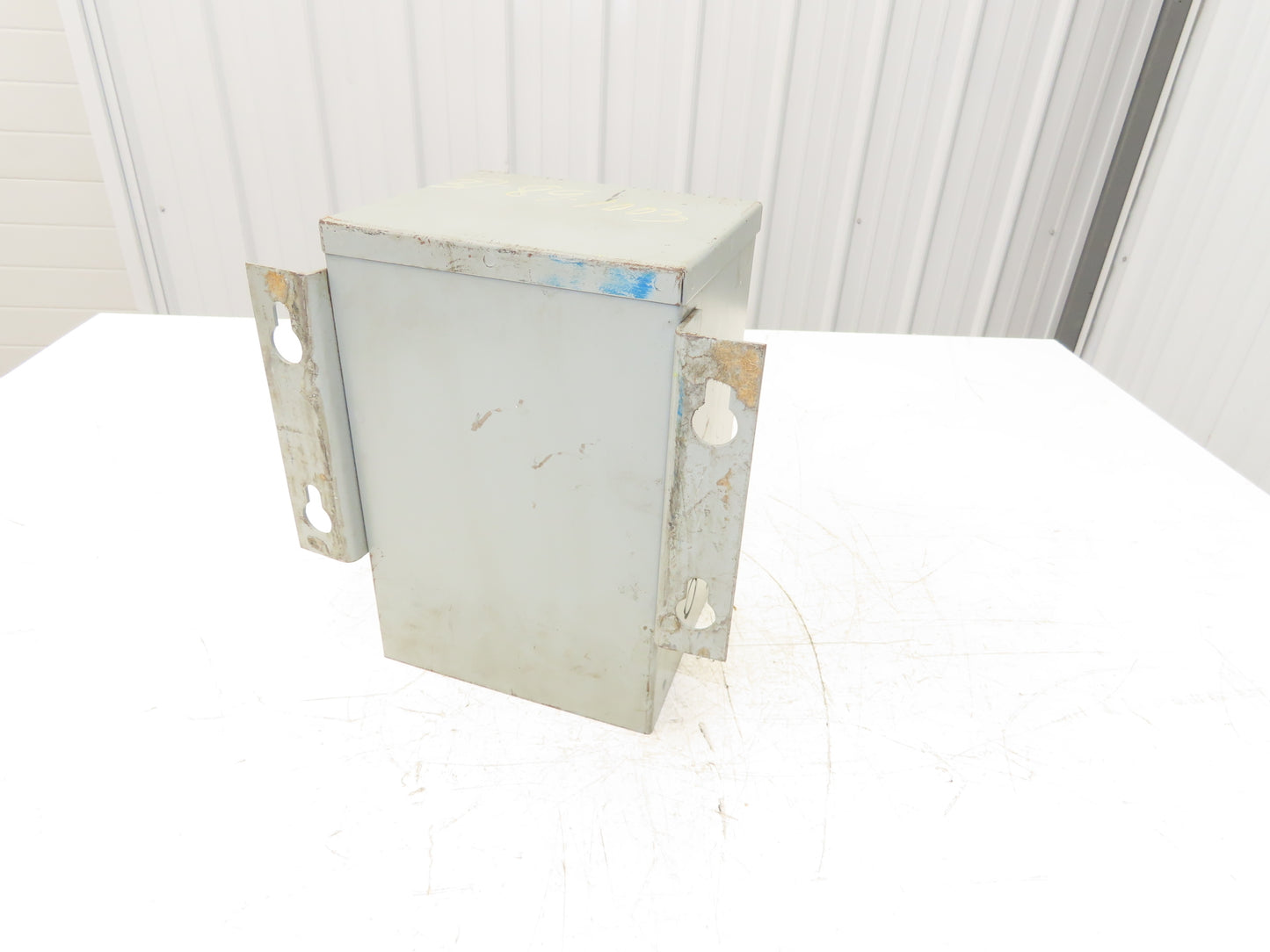 Hevi Duty HS1F1.5A Stepdown Transformer 1.5 KVA 1Ph HV 240/480V LV 120/240V