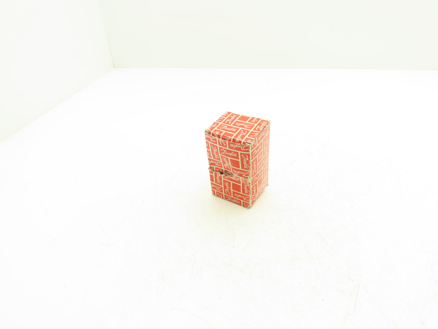 Danfoss EV310B Solenoid Valve Oil Air Flange Mount Manual Override