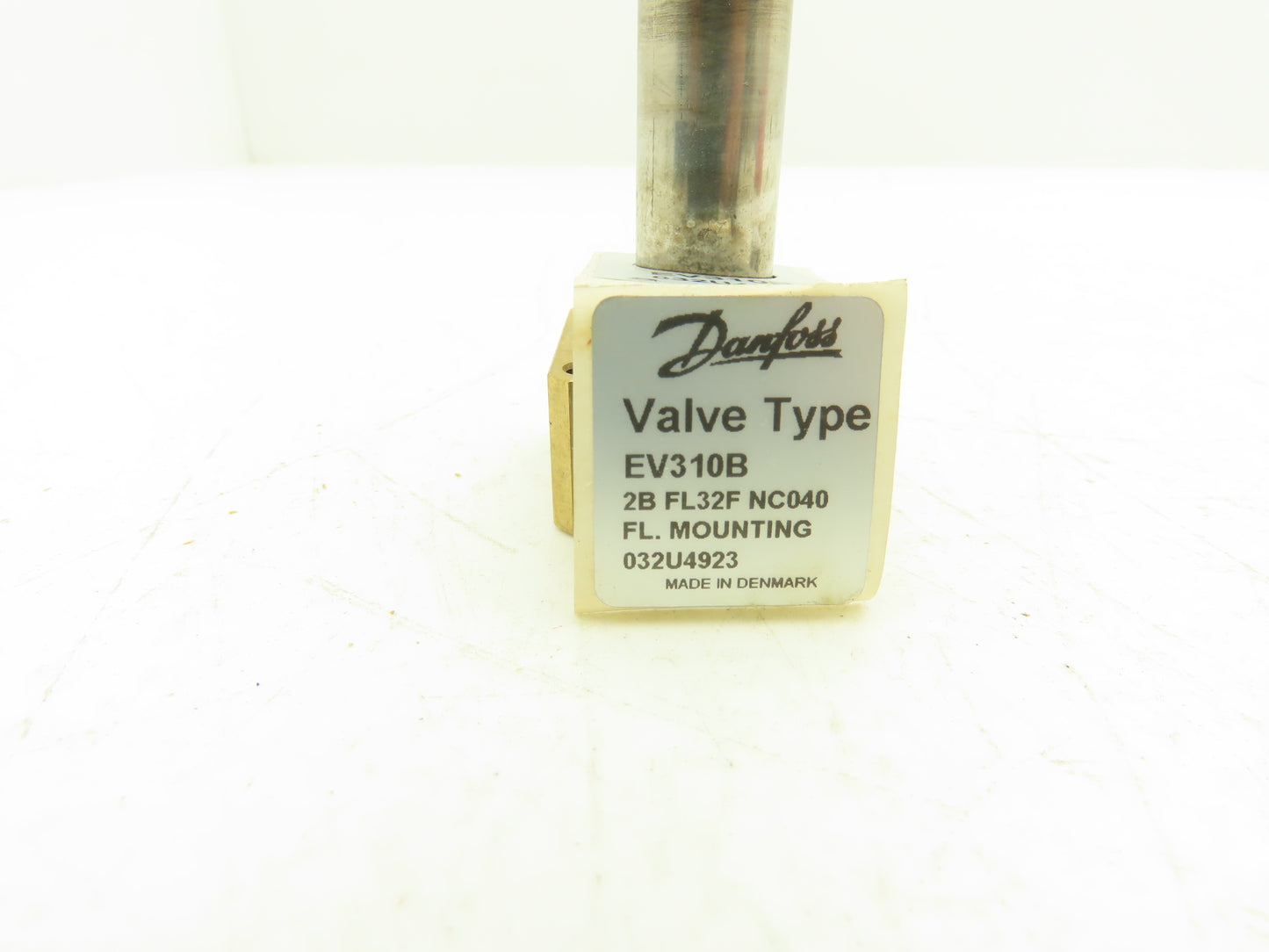 Danfoss EV310B Solenoid Valve Oil Air Flange Mount Manual Override