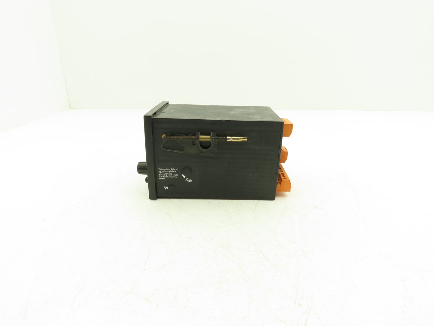 HTT R 901 1829 Temperature Controller 110V 48-62Hz 32-572°F