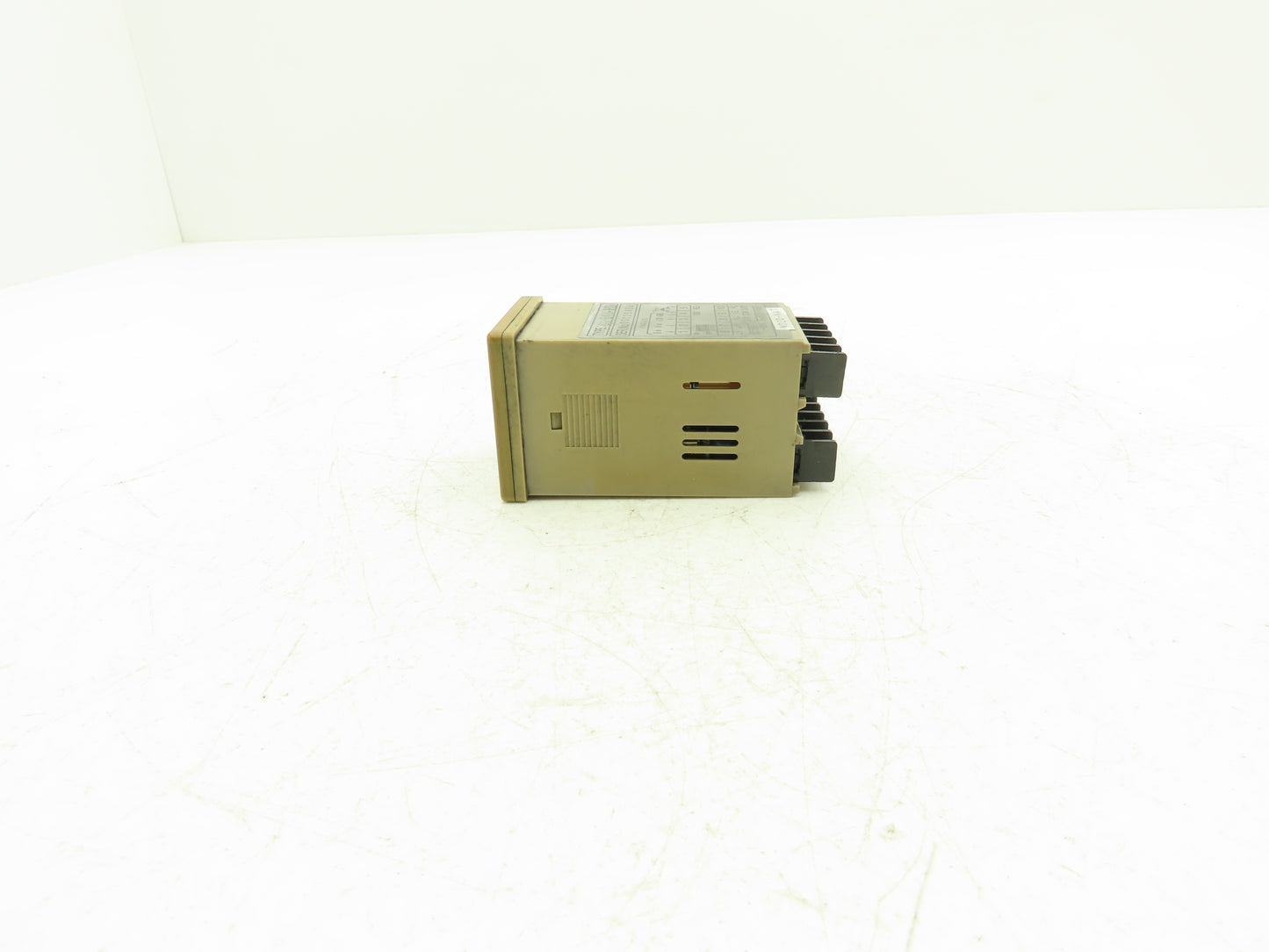 Unics CU-648 Digital Meter/Counter 12VDC 24VAC