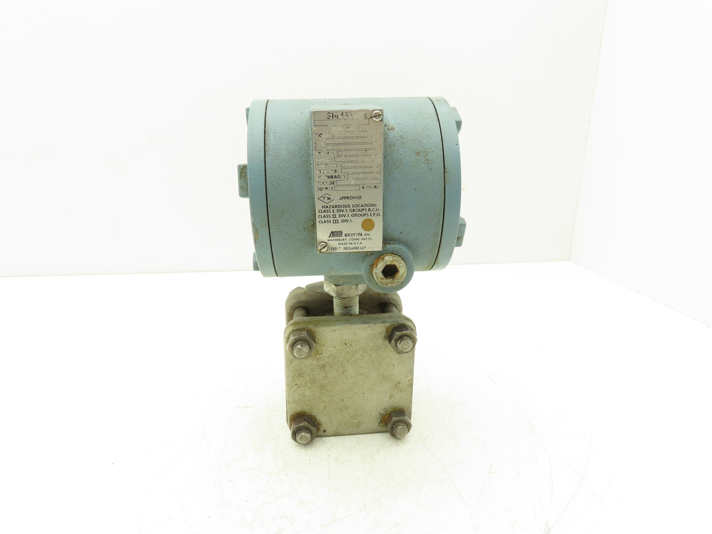 Acco 2408-10A-512-210-110 Signature Pressure Transmitter 24VDC 1/2" NPT 150PSI