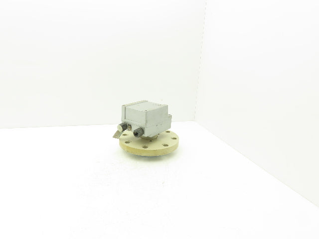 Endress+Hauser DU40 (L) Ultrasonic Level Transmitter Sensor 30VDC 4" Flange