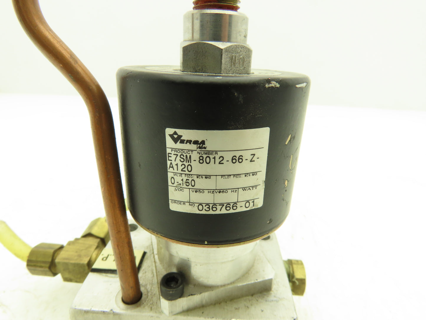 Versa E7SM-8012-66-Z-A120 Pneumatic Air Valve 2-Inlet 3-Way 2-Position NO 150psi