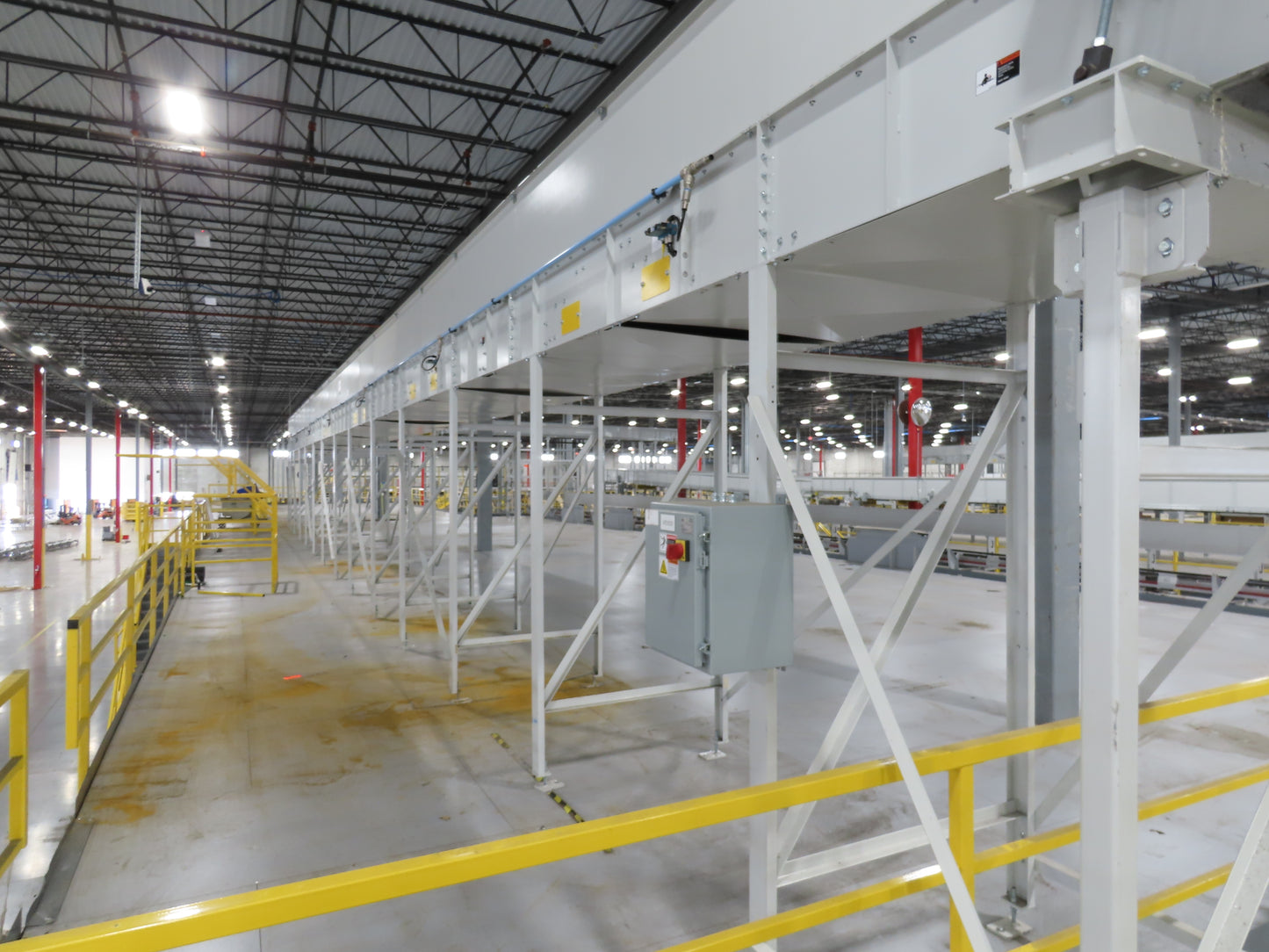 52"x 94' MatTop Roller Belt Conveyor 15Hp 3PH End Drive 10'H Variable Speed VFD