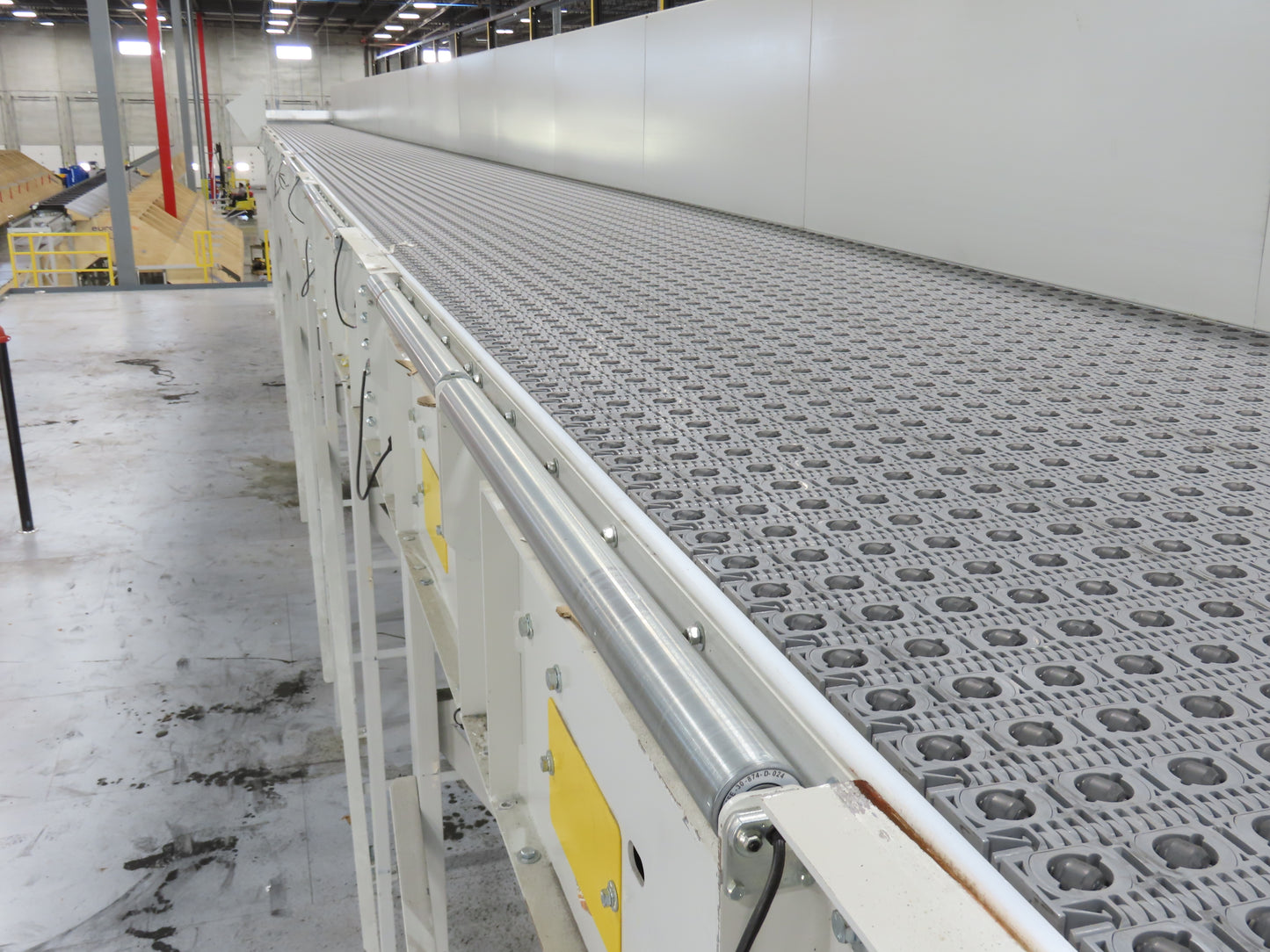 46"x 71' MatTop Roller Belt Conveyor 15Hp 3PH End Drive 10'H Variable Speed VFD