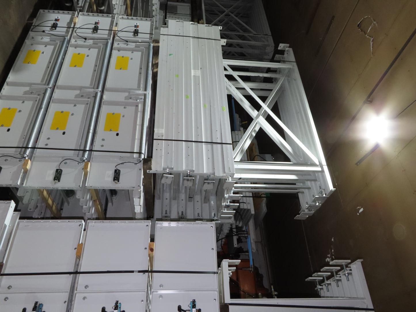 46"x 71' MatTop Roller Belt Conveyor 15Hp 3PH End Drive 10'H Variable Speed VFD