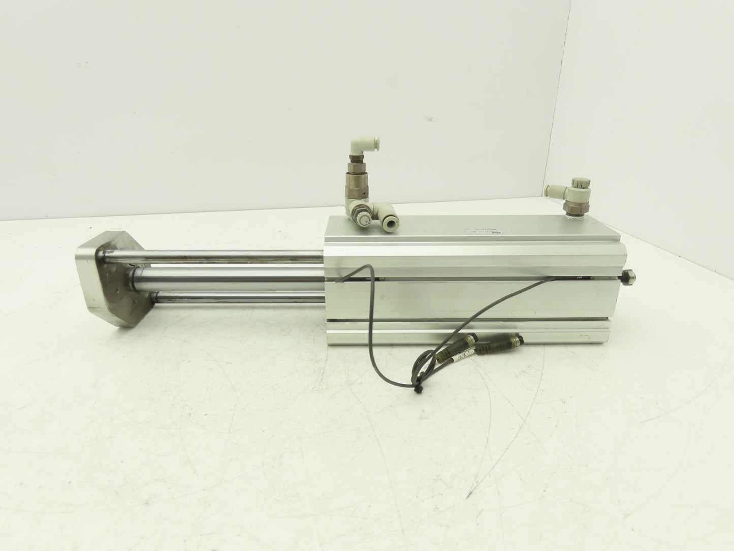 PHD CTD2U 63x6-BB-M Pneumatic Guided Air Cylinder 6" Stroke Non-Rotating Rod