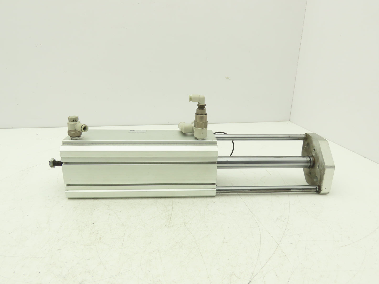 PHD CTD2U 63x6-BB-M Pneumatic Guided Air Cylinder 6" Stroke Non-Rotating Rod
