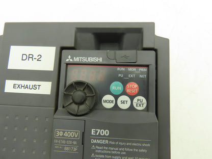 Mitsubishi FR-E740-026-NA E700 Inverter Drive 380/480VAC 2.6A Input 3PH 1Hp