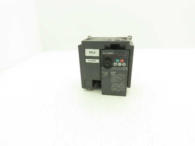 Mitsubishi FR-E740-026-NA E700 Inverter Drive 380/480VAC 2.6A Input 3PH 1Hp
