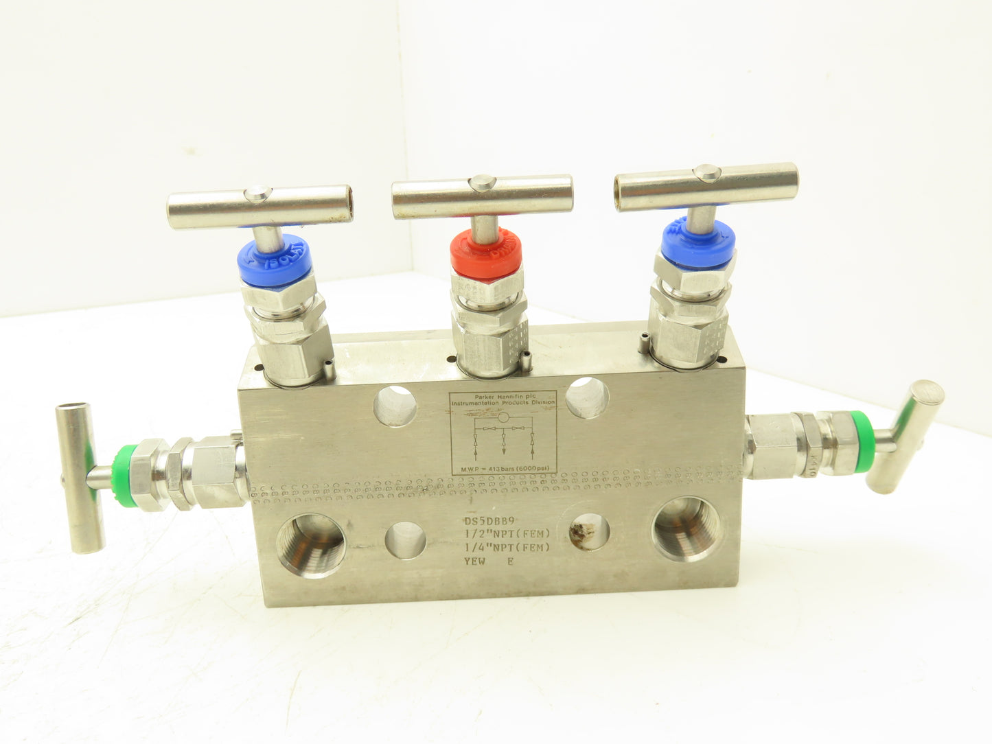 Parker DS5DBB9 Hydraulic Stainless Valve Manifold 5-Port 1/4" 1/2"NPT