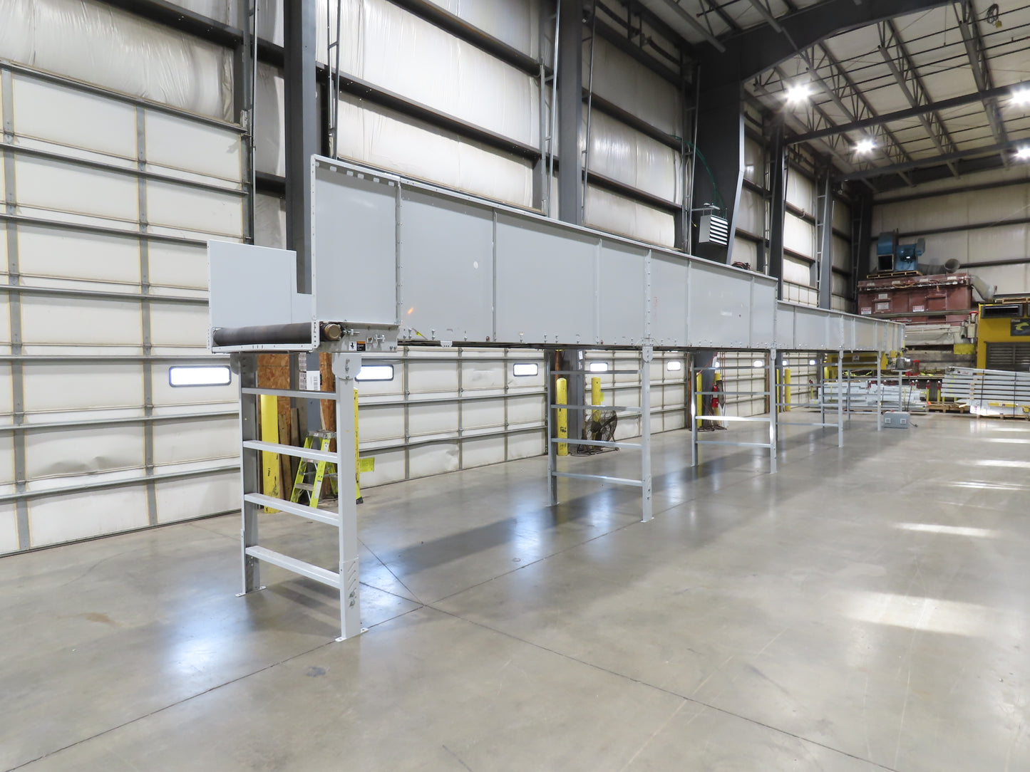 Hytrol BPC 49"x 56' Slider Bed Conveyor 47" Belt 7.5Hp 3PH Center Drive 170fpm