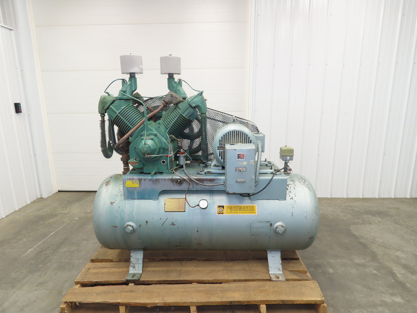 Champion R-70A Piston Air Compressor Pump 100CFM 25Hp 230/460V 120G Tank