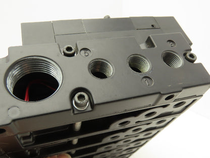 Parker F3251BCC53A Pneumatic Directional Solenoid Valve 6-Station Manifold 120V