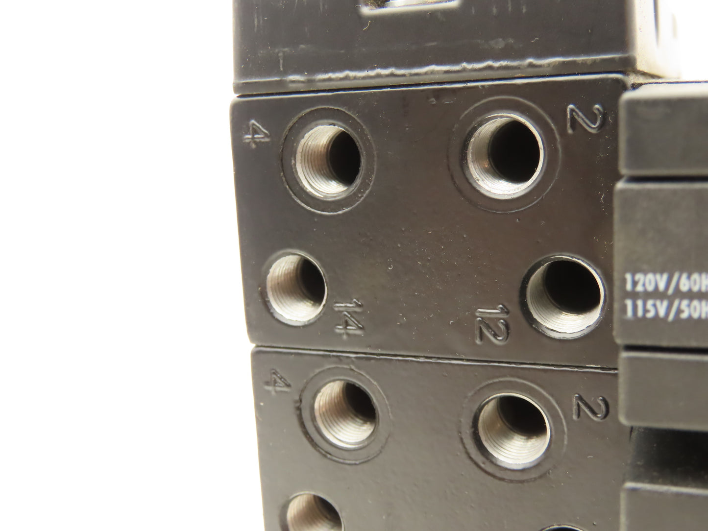 Parker F3251BCC53A Pneumatic Directional Solenoid Valve 6-Station Manifold 120V