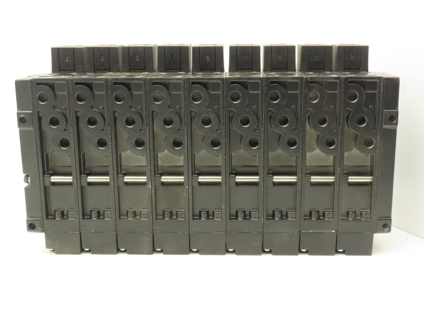 Parker F3251BCC53A Pneumatic Directional Solenoid Valve 9-Station Manifold 120V