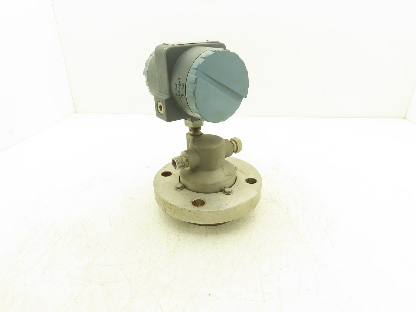 Foxboro 827DF-DS1NMSA1 Pressure Transmitter 3" CL150 Flange 12.5-42VDC 0-120"H20
