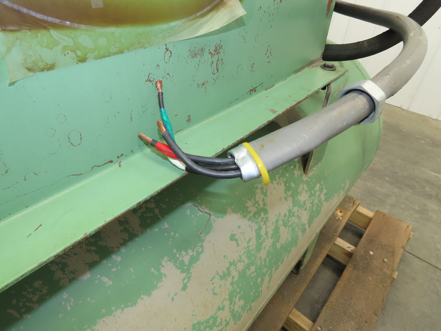 Sullair 10B-25 Rotary Screw Air Compressor 100 CFM 125 PSI 25HP 230/460V 3Ph