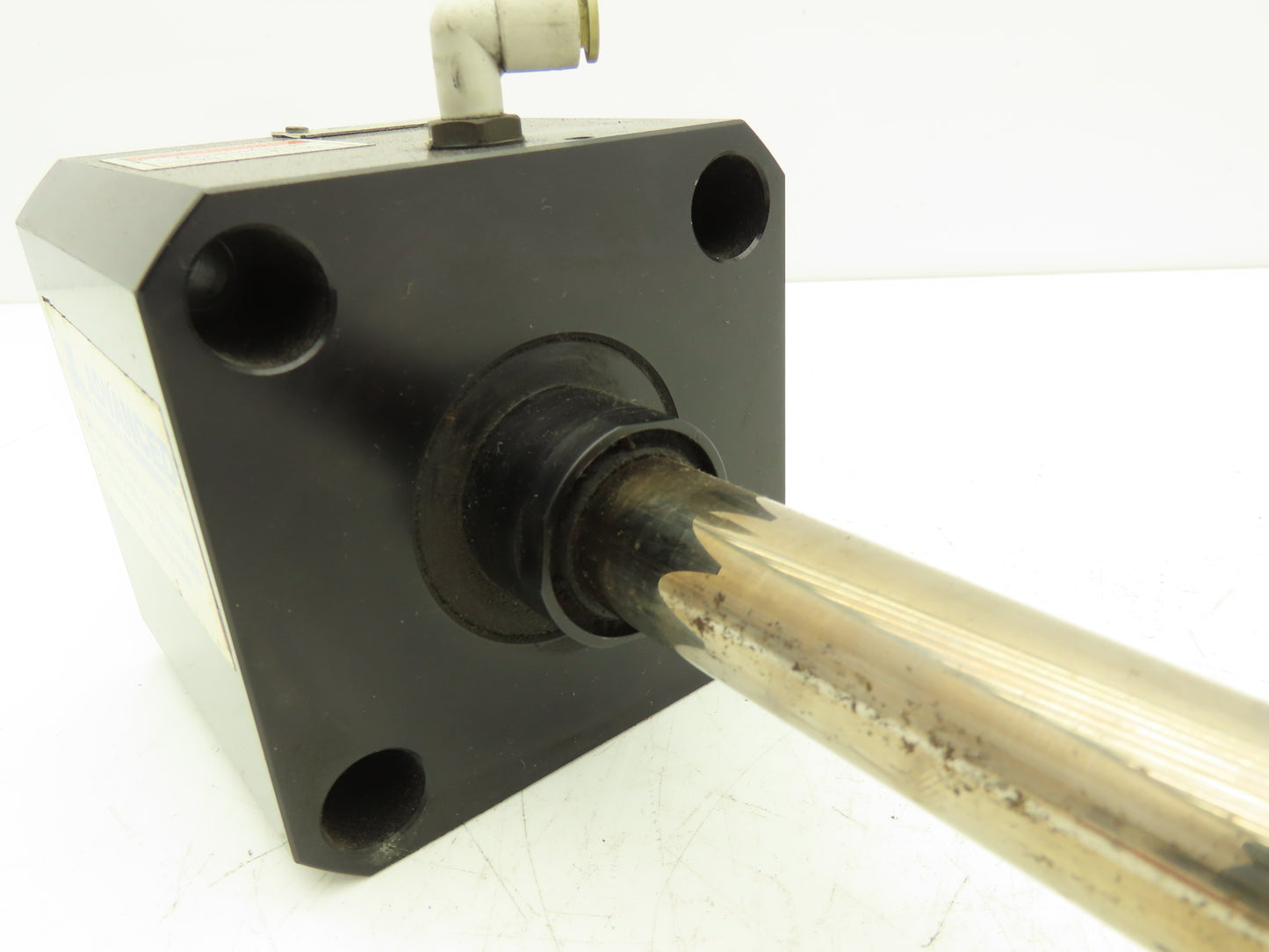 Amlok RLN-100400MX0 Pneumatic Cylinder Rod Lock 4" Bore 1"x 31" Rod