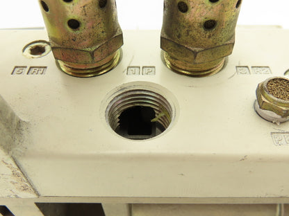 SMC VQ4301-5W Pneumatic Solenoid Valve 3-Station Manifold 24VDC  Lot of 2