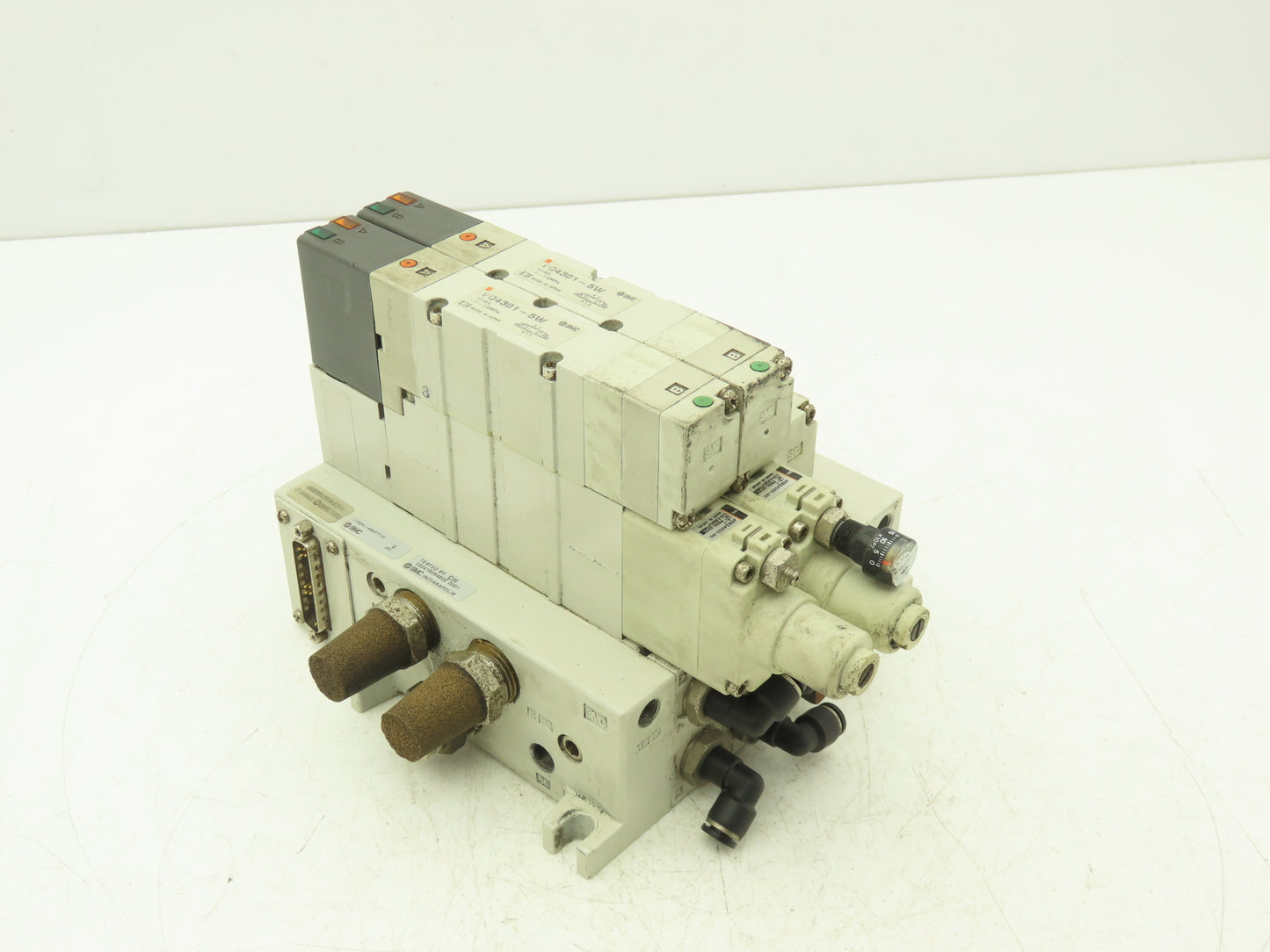 SMC VQ4301/4100-5W Pneumatic Solenoid Valve 4-Station Manifold VV5Q41-0802TFD0