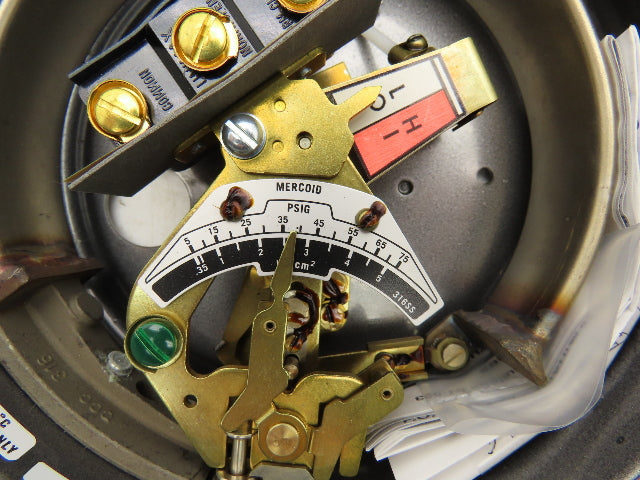 Dwyer Mercoid DS-7241-153-23E SPDT Snap Pressure Switch 5-75psi