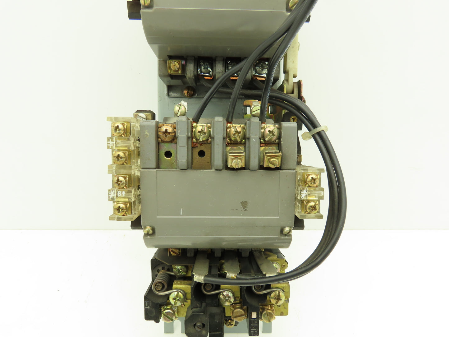 Furnas 22DP32A*E6 Reversing Motor Starter 10Hp Size 1 Max 27A 600 VAC Overload