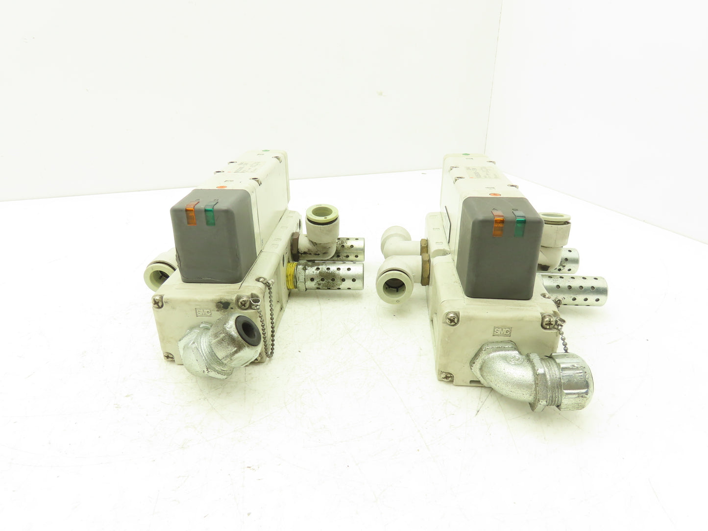 SMC VQ5300-5W Pneumatic Solenoid Valve Single Station Manifold 24VDC  Lot of 2