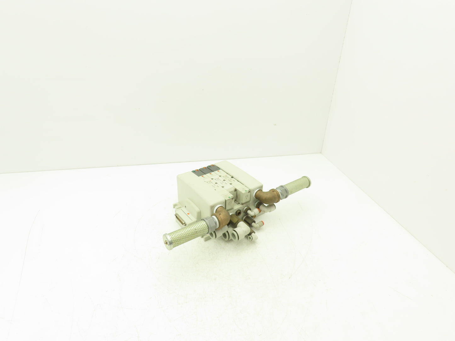 SMC VQ4101/4301-5W Pneumatic Solenoid Valve 3-Station Manifold 24VDC D-Sub