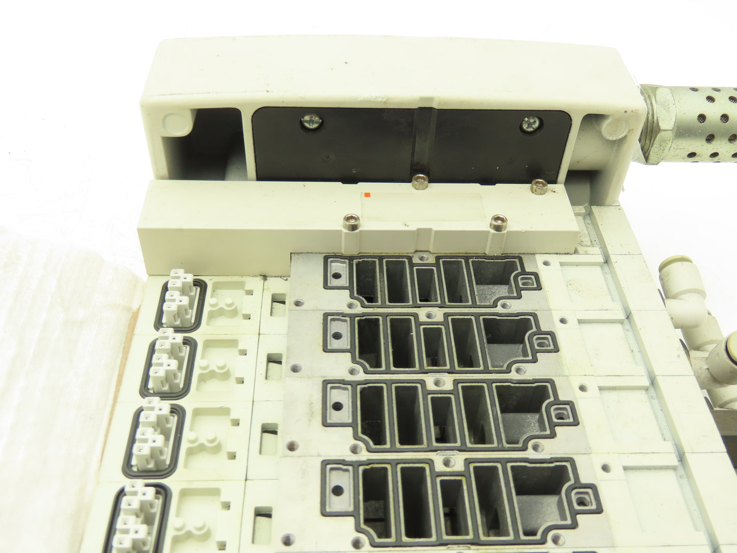 SMC VV5Q41-10 Pneumatic 10-Station Plug-In Solenoid Valve Manifold D-Sub VQ4000