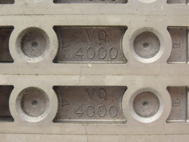 SMC VV5Q41-10 Pneumatic 10-Station Plug-In Solenoid Valve Manifold D-Sub VQ4000