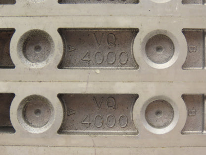 SMC VV5Q41-10 Pneumatic 10-Station Plug-In Solenoid Valve Manifold D-Sub VQ4000