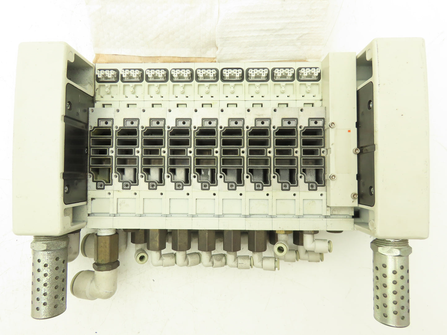 SMC VV5Q41-10 Pneumatic 10-Station Plug-In Solenoid Valve Manifold D-Sub VQ4000