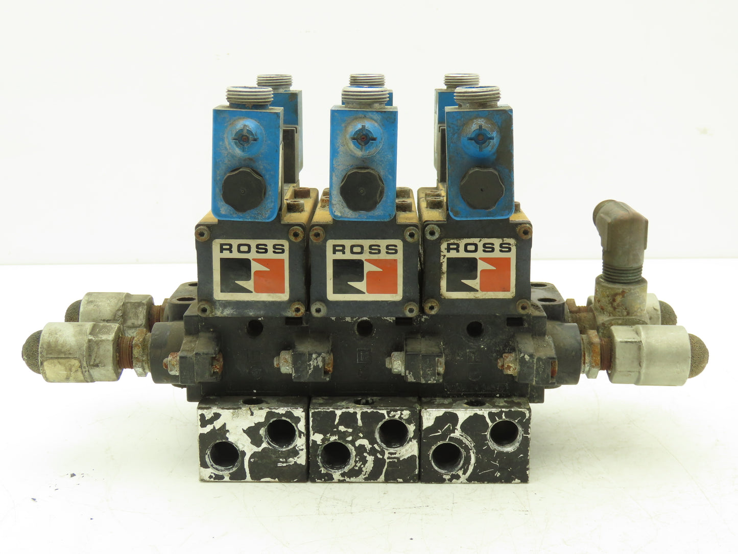 Ross W6077B3431/W6076B3437 Pneumatic Solenoid Valve 3-Station Manifold 24VDC