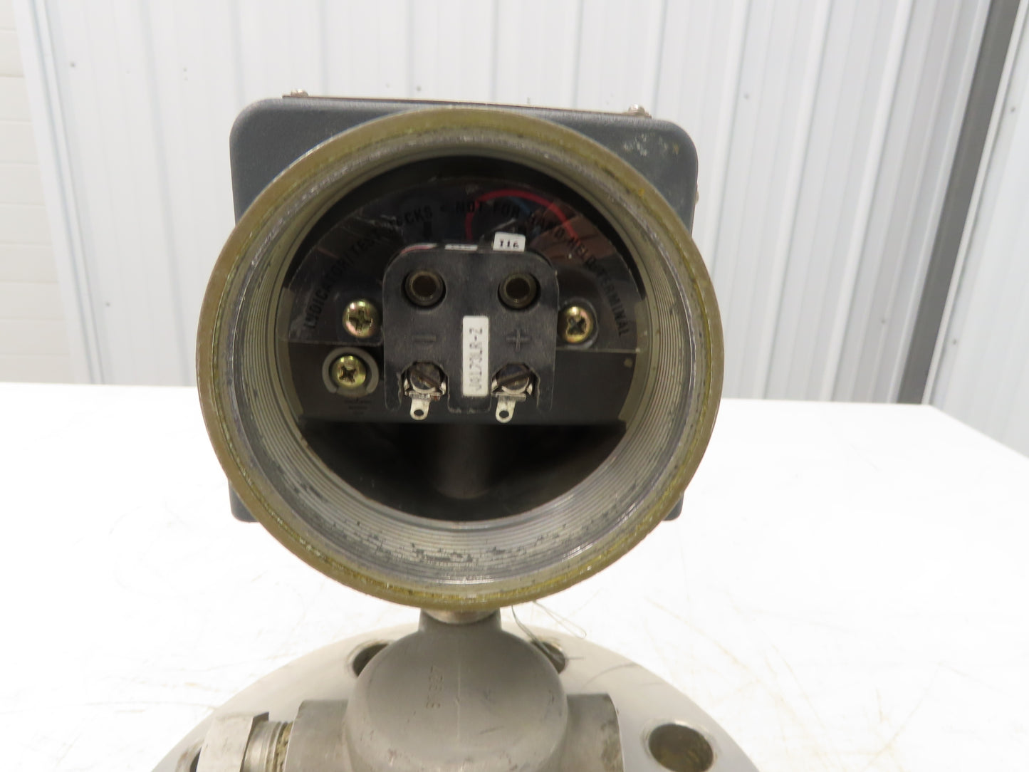 Foxboro 827DF-DS1NMSA1 Electronic Pressure Transmitter 12.5-42VDC 0-72" H2O