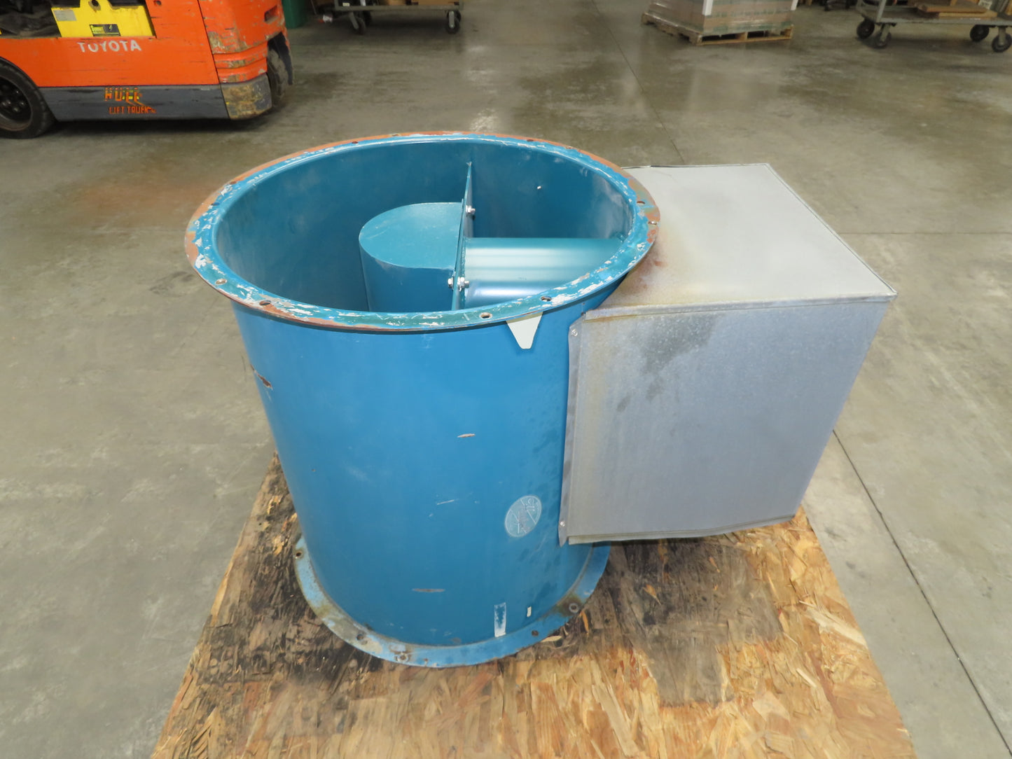 Hartzell 31B-24-900 Tubeaxial Fan 24" Belt Drive 3/4 Hp Motor 208-230/460V